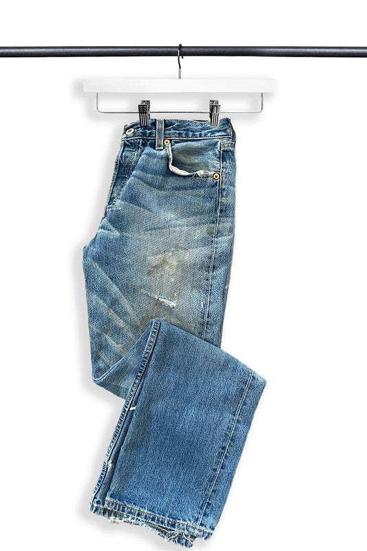 1990s Distressed Levi's 501 Jeans 31 x 31